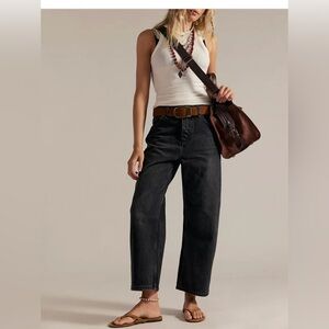 We the free Deep trance Boyfriend jeans
Size 28